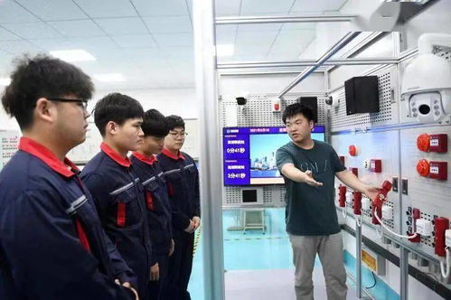 大力發展職業教育，以專業咨詢服務賦能經濟高質量發展